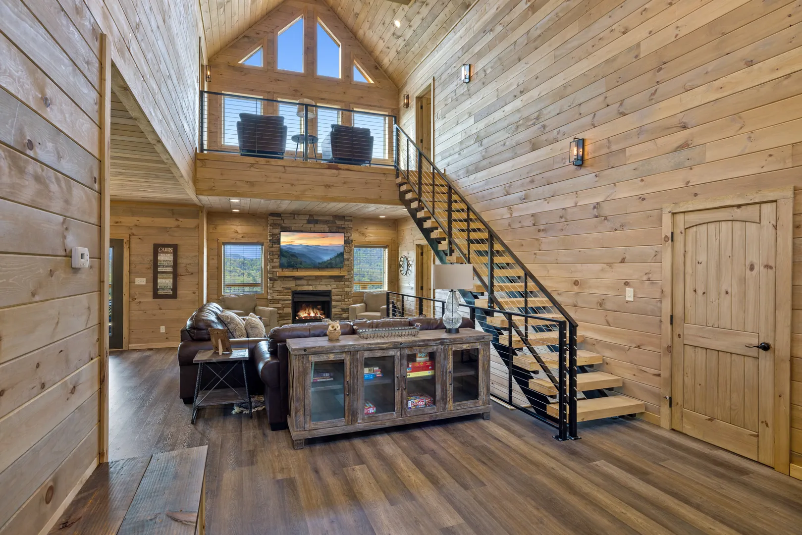 The Hidden Owl Mountain Lodge in the Smoky Mountains