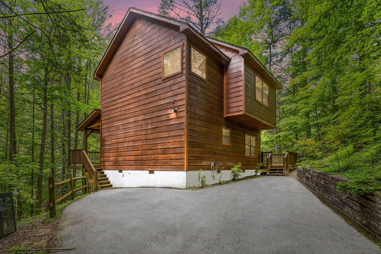 Whitetail Cabin in the Smoky Mountains