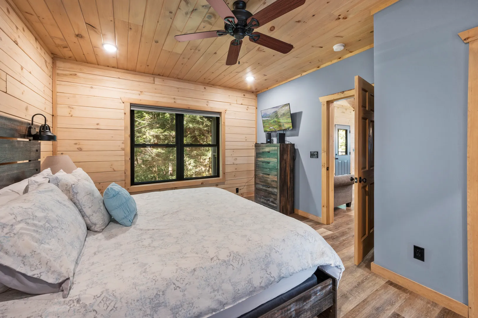 Upper-Level Bedroom