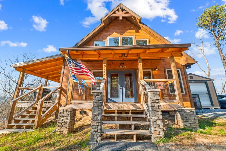 Bear View Retreat exterior
