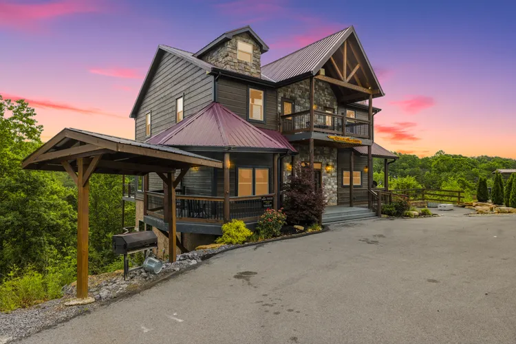 Grand Splash Lodge exterior