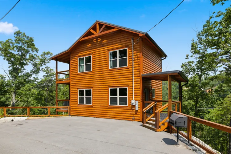 Moonlight Ridge exterior