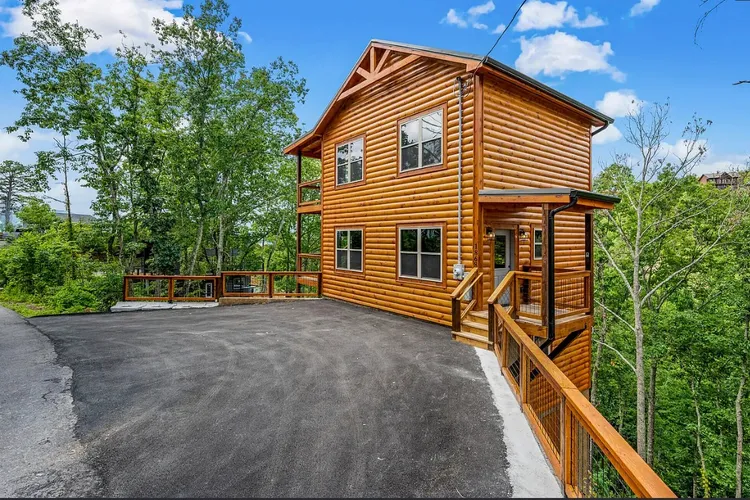 Smoky Top exterior