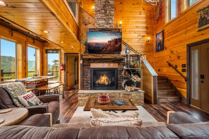 Thunder Bear Ridge exterior